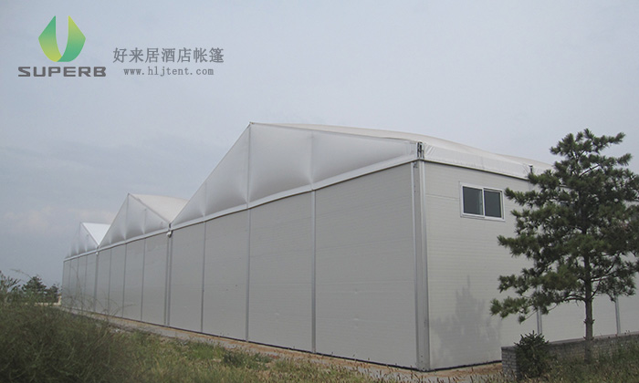 易燃易濕的物品可以放在工業(yè)存儲帳篷中嗎？