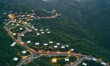 酒店帳篷用在房車營地，打造營地新潮流！
